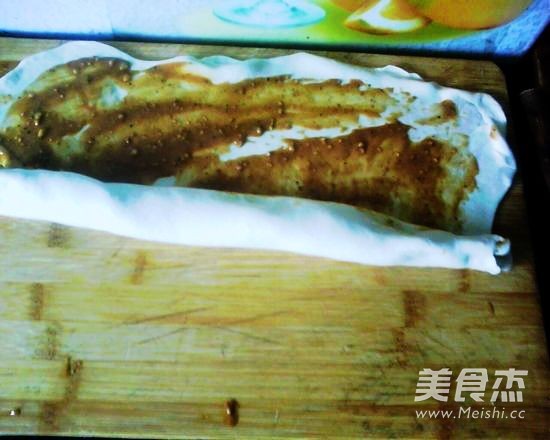 铁锅烤烧饼的做法步骤：7