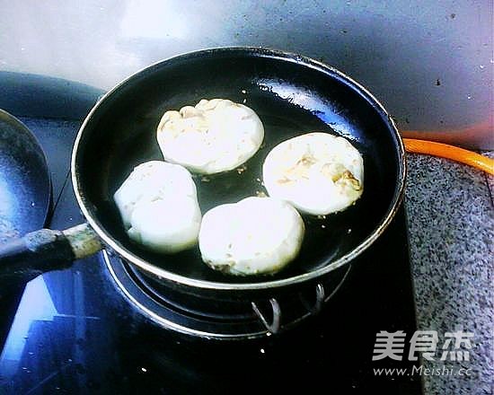 铁锅烤烧饼的做法步骤：10