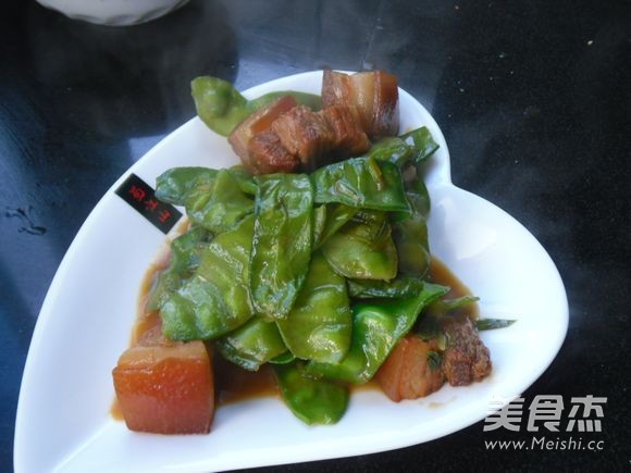 红烧肉烧扁豆的做法步骤:10