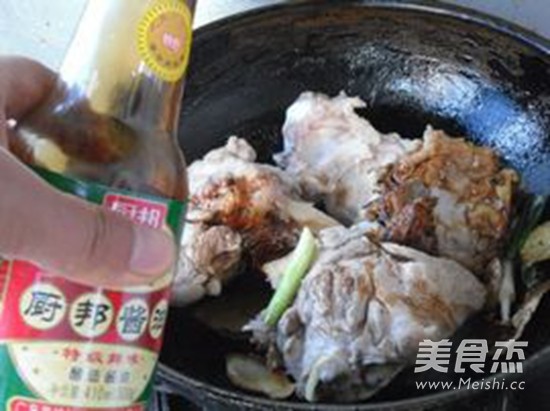 酱骨头的做法步骤:7