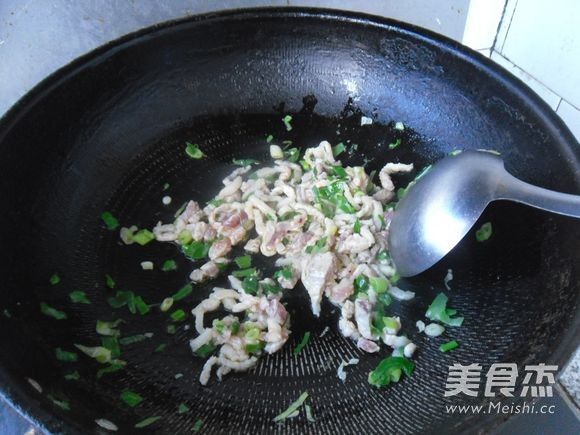 肉丝酸菜的做法步骤:4