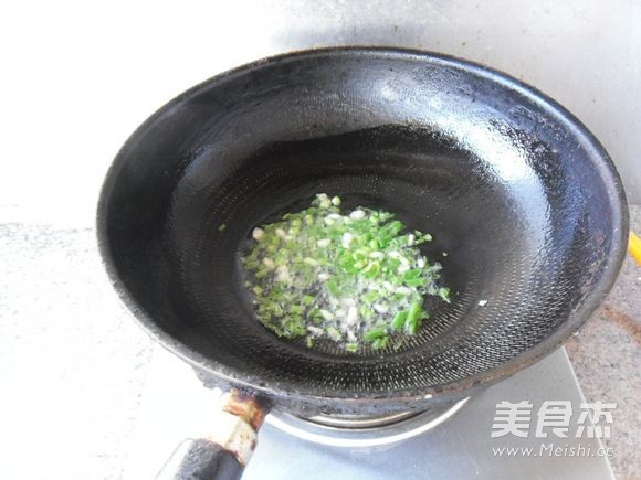 胡椒酱烧芹菜的做法步骤：7