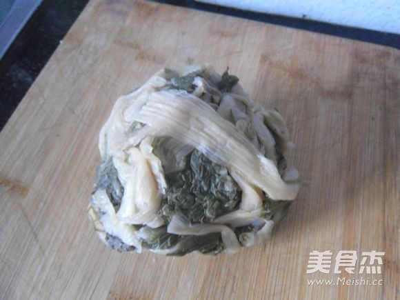 豆皮粉条干白菜的做法步骤:3