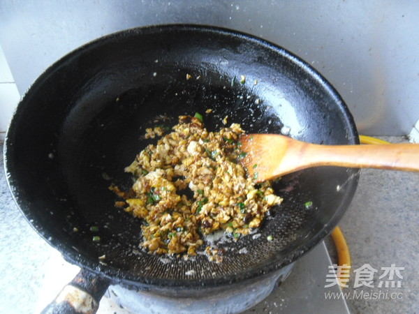 鸡蛋酱炒饭的做法步骤:7