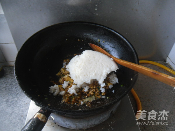 鸡蛋酱炒饭的做法步骤:8