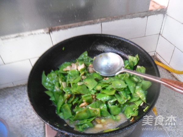 肉片炒扁豆片的做法步骤：10
