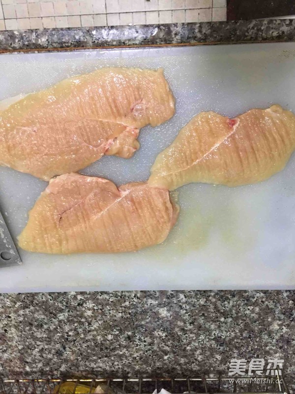 香酥鸡排的做法步骤:2