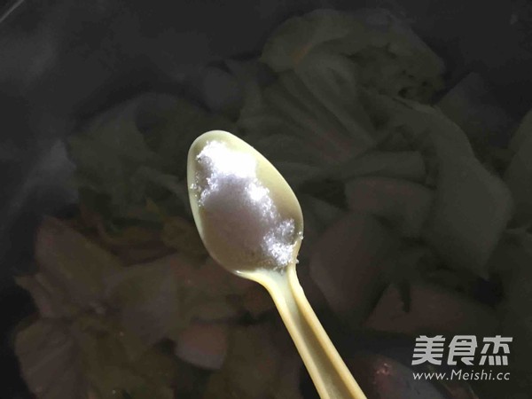 白菜炖粉条的做法步骤：9