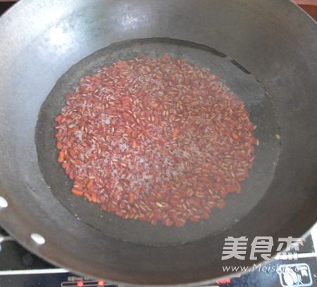 鱼腥草猪肺骨头汤的做法步骤:2