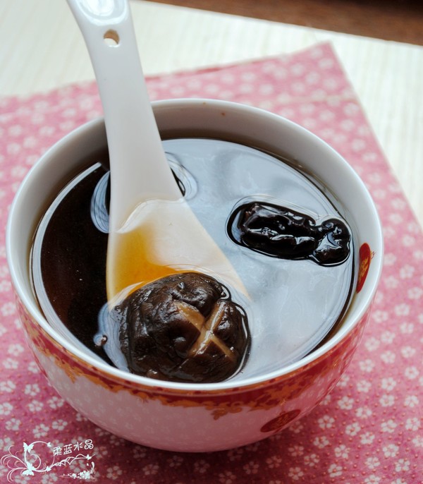 大枣香菇汤的做法步骤:7
