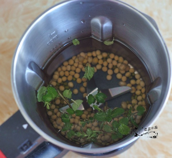 蜂蜜薄荷绿豆豆浆的做法步骤：5