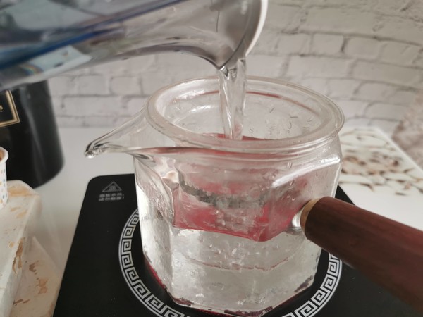 柠檬红茶饮品的做法步骤：2