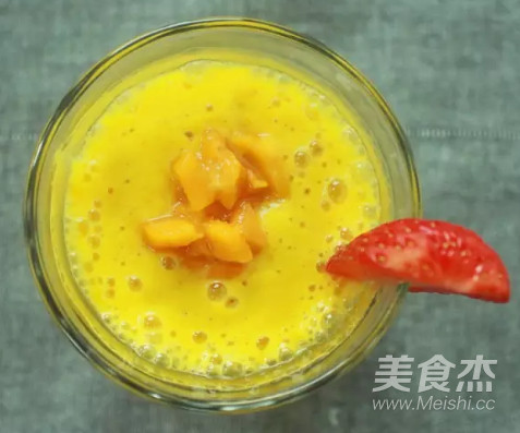 芒果香蕉奶昔的做法步骤：2