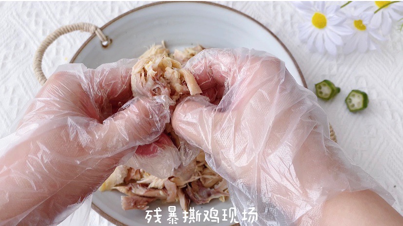 柠檬手撕鸡,酸辣又开胃的做法步骤:5