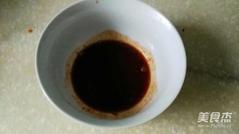 奥尔良煎鸡翅的做法步骤:3