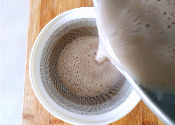 黑豆核桃豆浆的做法步骤:6