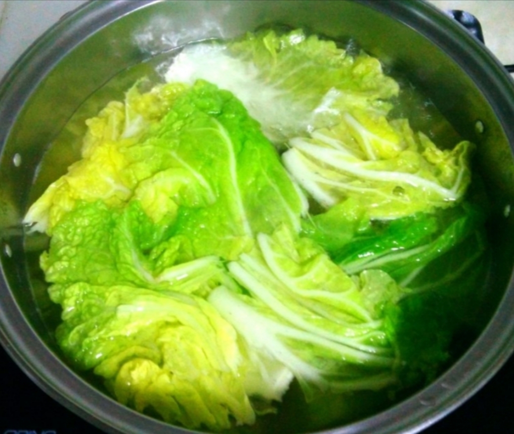 白菜蛎蝗汤的做法步骤：7