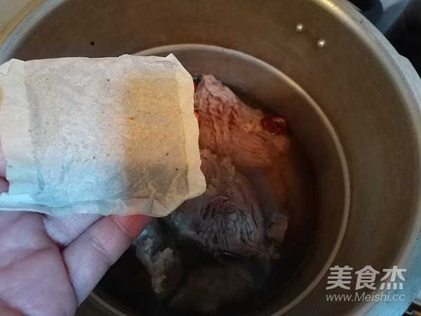 烧饼夹五香酱牛肉的做法步骤:6