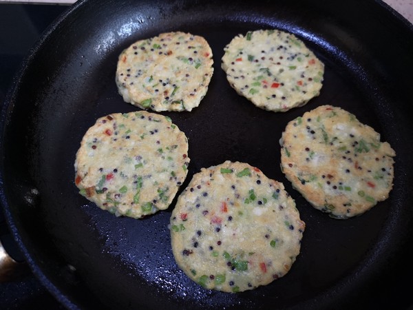 三色藜麦豆腐早餐饼的做法步骤：9