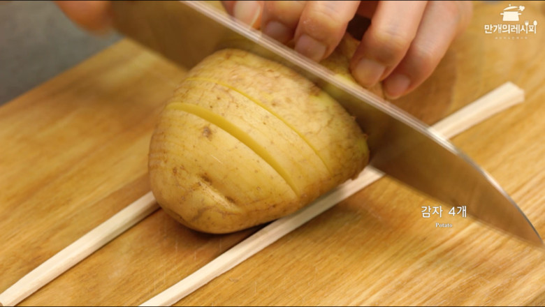 黄油烤土豆的做法步骤：1