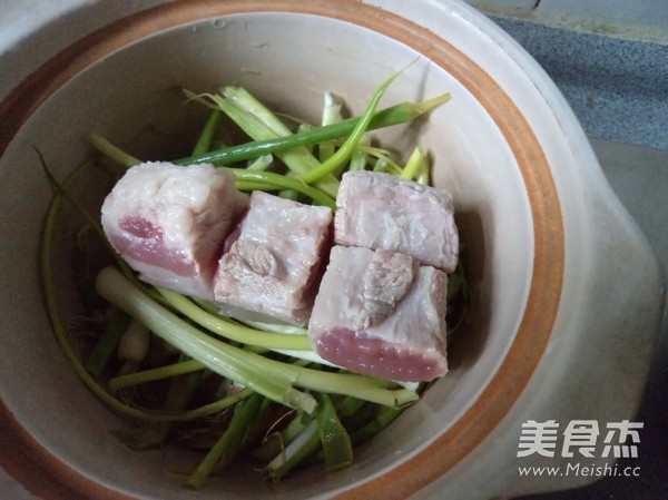 东坡肉的做法步骤:5