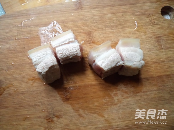 东坡肉的做法步骤:3