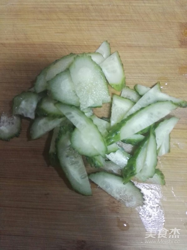 鸡蛋汤的做法步骤：1