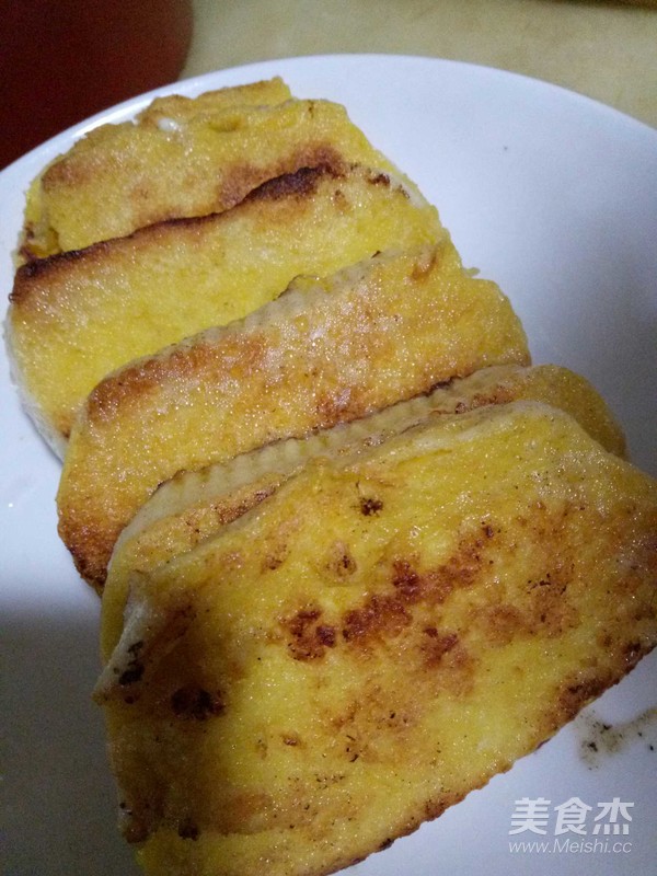 蛋煎馒头的做法步骤：3
