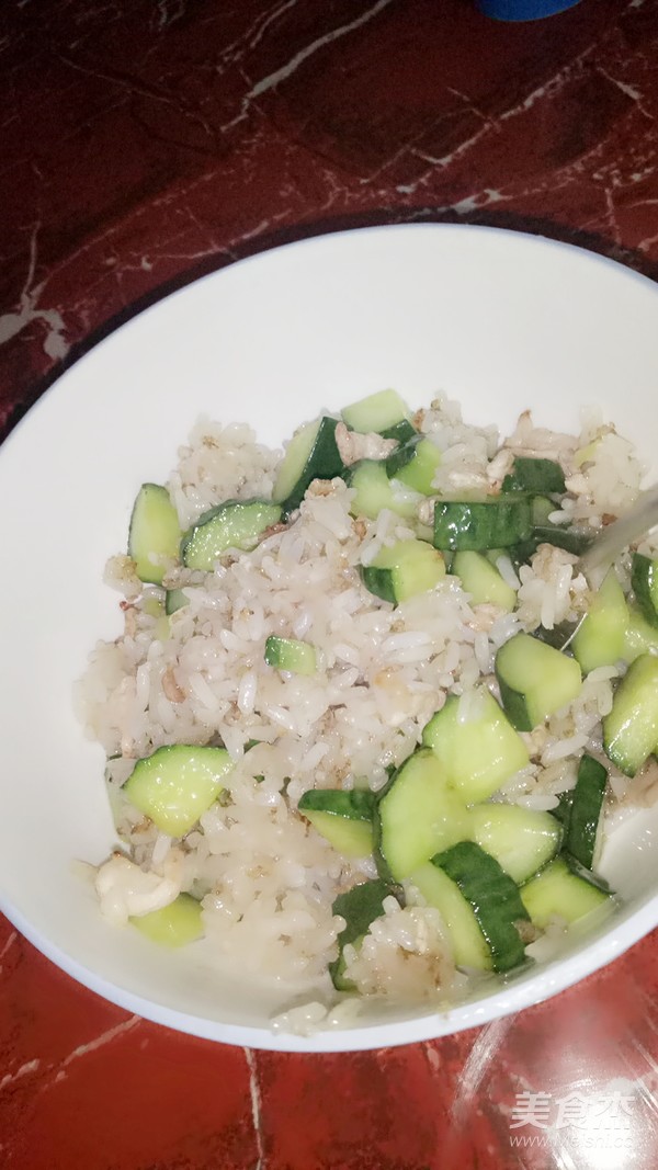 黄瓜肉丝炒饭的做法步骤：6
