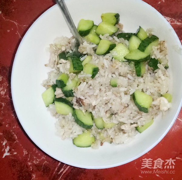 黄瓜肉丝炒饭的做法步骤：7