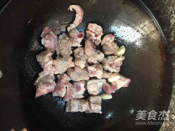 叉烧酱焖排骨的做法步骤:4