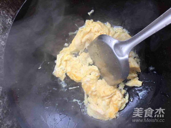 菜心鸡蛋汤米粉的做法步骤:4
