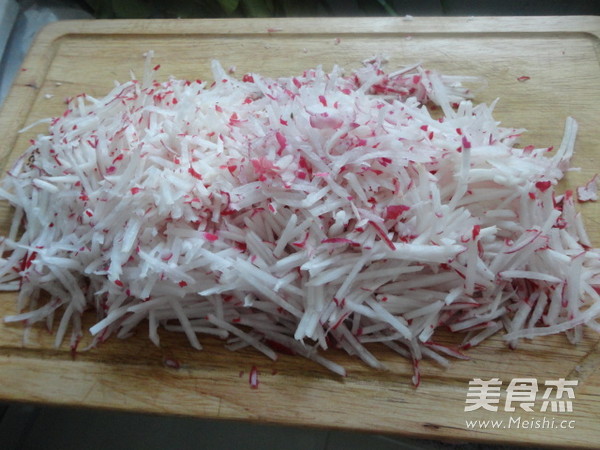 水萝卜猪肉包子的做法步骤:4