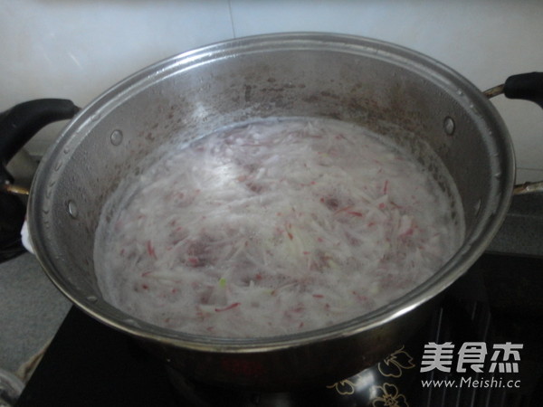 水萝卜猪肉包子的做法步骤:5