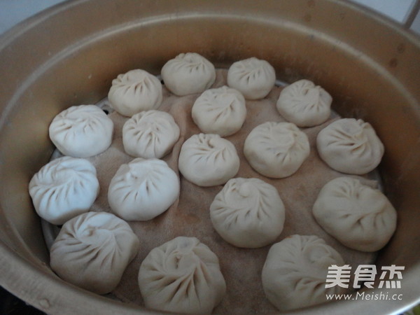 水萝卜猪肉包子的做法步骤:11