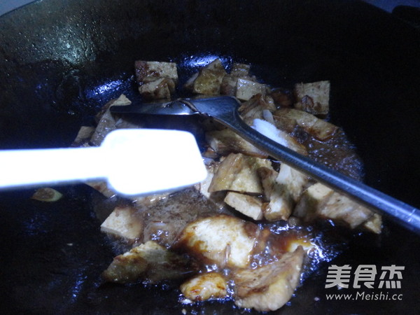 油菜炒豆腐的做法步骤：7