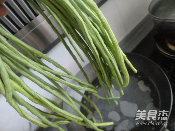 豇豆饺子的做法步骤:7