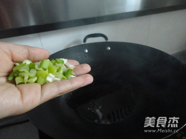 西红柿素炒洋白菜的做法步骤：4