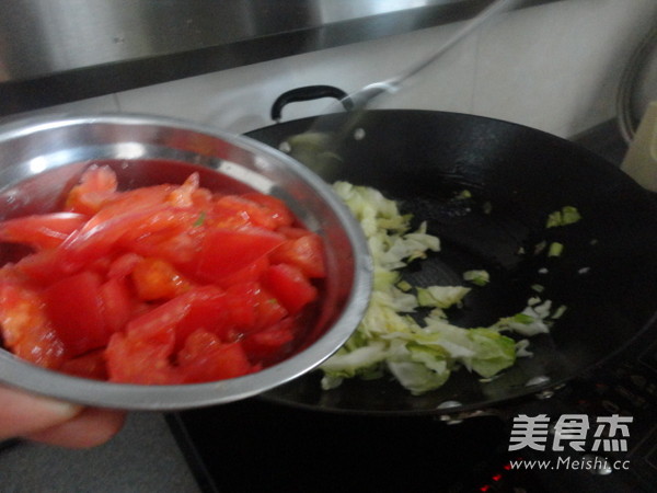 西红柿素炒洋白菜的做法步骤：6