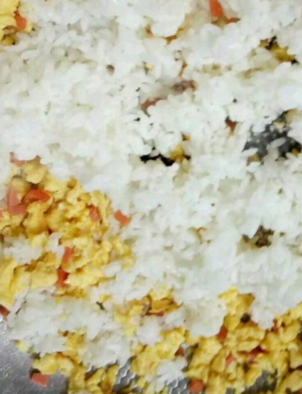 蛋炒饭的做法步骤:5