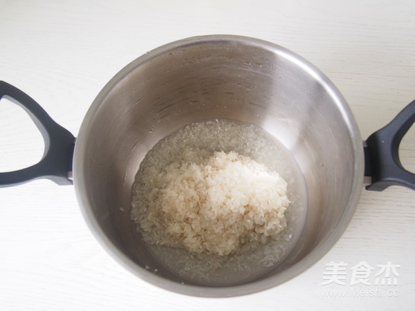 鲜美螃蟹粥的做法步骤：1