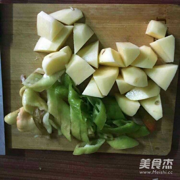 土豆烧鸡腿的做法步骤：18