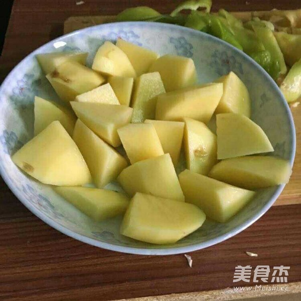 土豆烧鸡腿的做法步骤：18