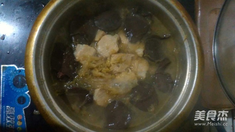 酸菜白肉炖血肠的做法步骤:9