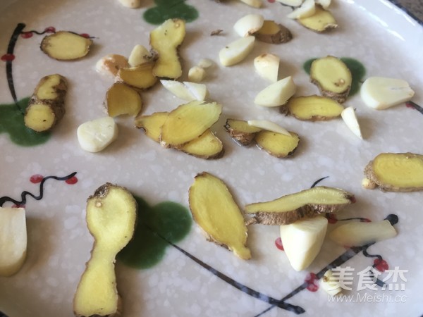 霸王超市| 剁椒鱼头的做法步骤:9