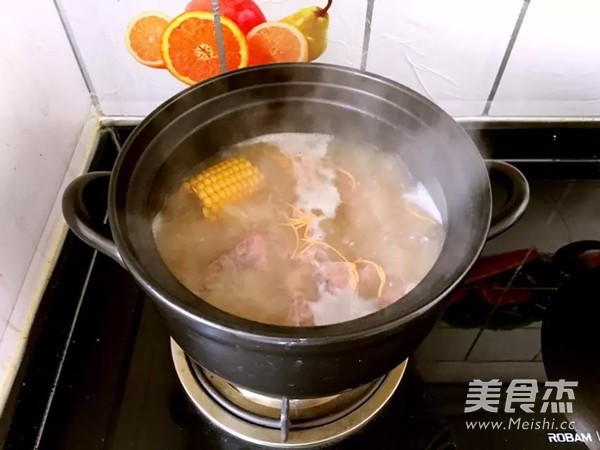 红豆薏米脊骨汤的做法步骤:6
