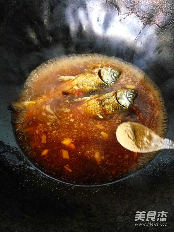 豆瓣鲫鱼的做法步骤：10