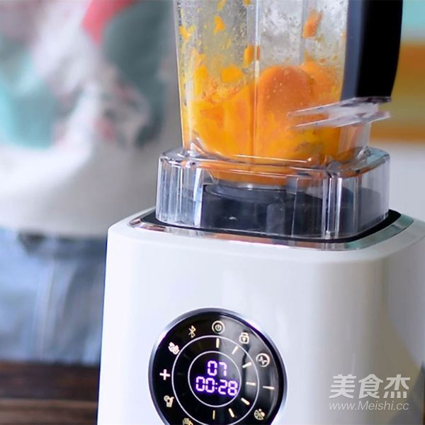 成功率很高的芒果慕斯的做法步骤:4