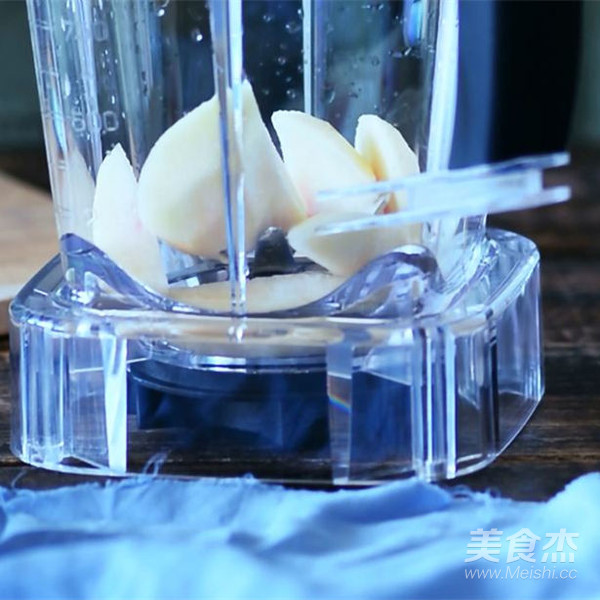 梦幻蜜桃粉汽水的做法步骤:3