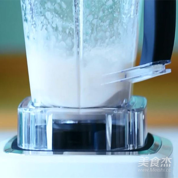 梦幻蜜桃粉汽水的做法步骤:4